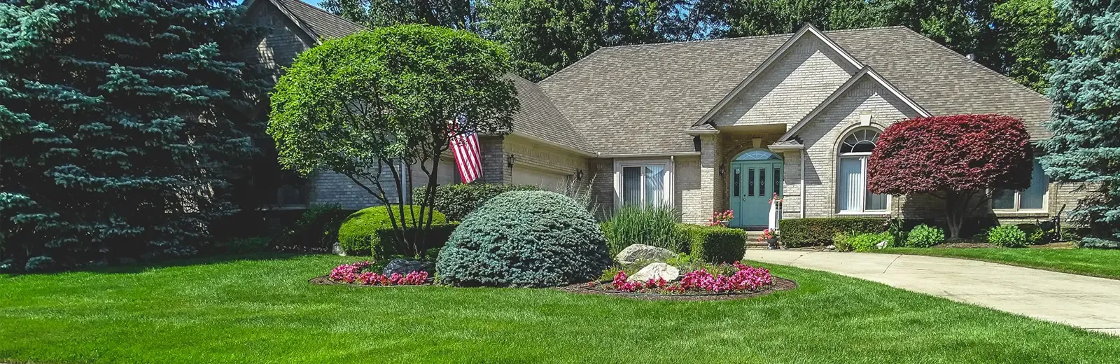 Lawn maintenance and sprinkler service in Sterling Heights, Michigan — Elite Sprinkler Systems
