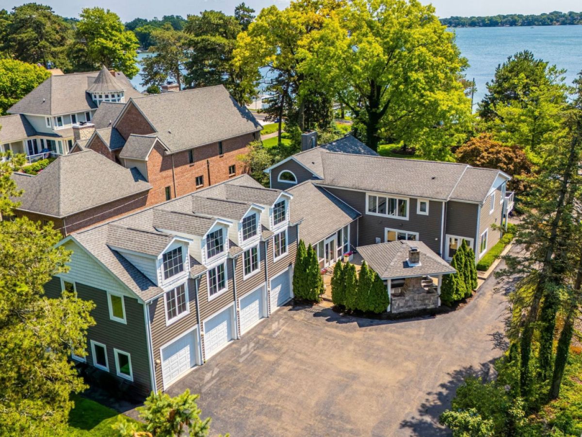 Luxury home in West Bloomfield Charter Township, Michigan — Elite Sprinkler Systems irrigation services